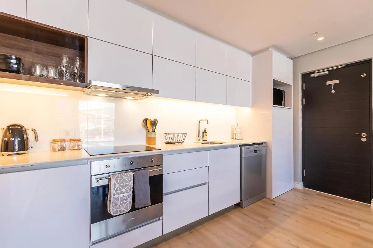 Modern Sanctuary In The Heart Of Cbd W Pool, Outdoor Gym Daire Cape Town 0*,  Güney Afrika