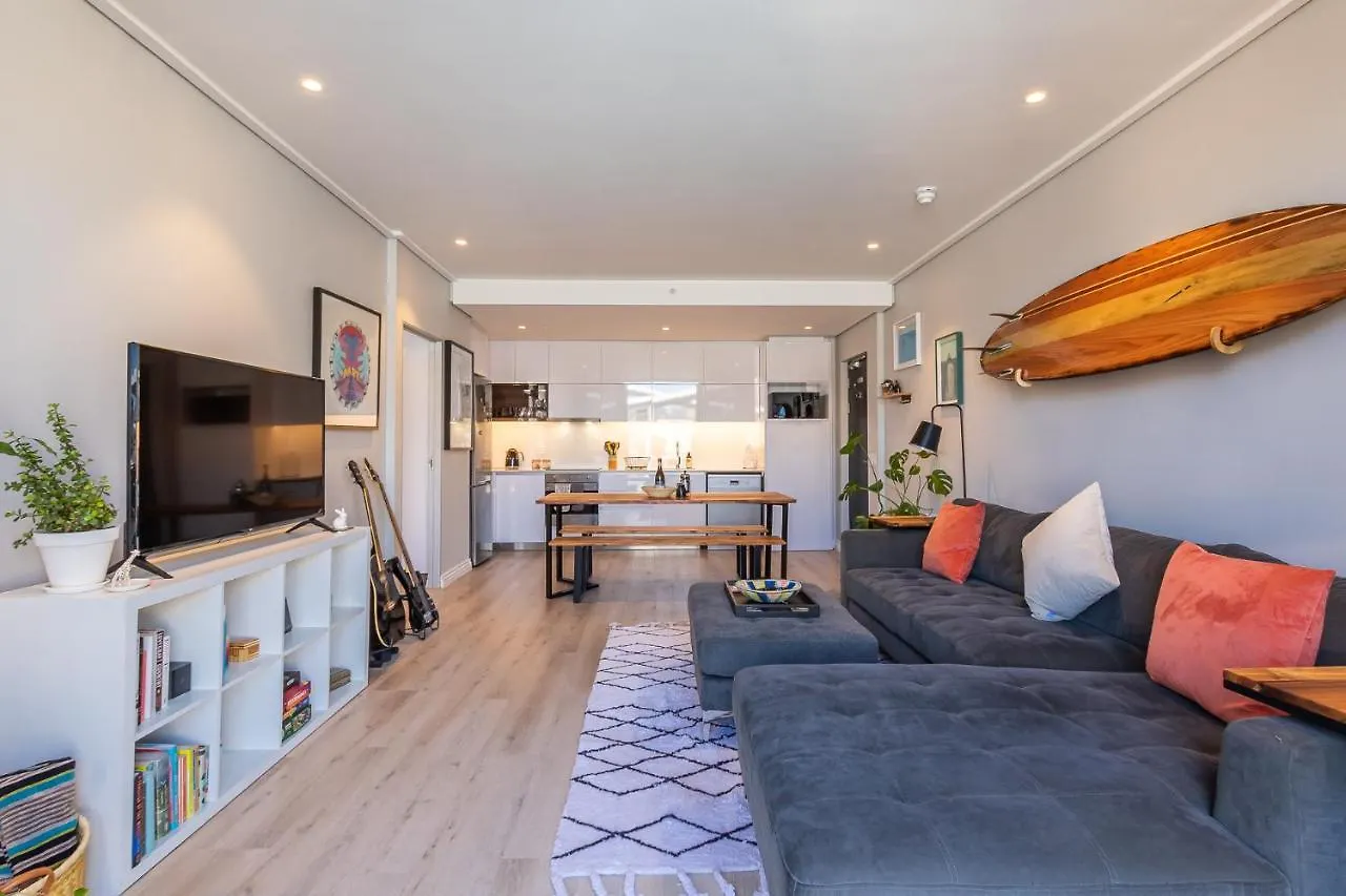 Modern Sanctuary In The Heart Of Cbd W Pool, Outdoor Gym Apartment Cape Town