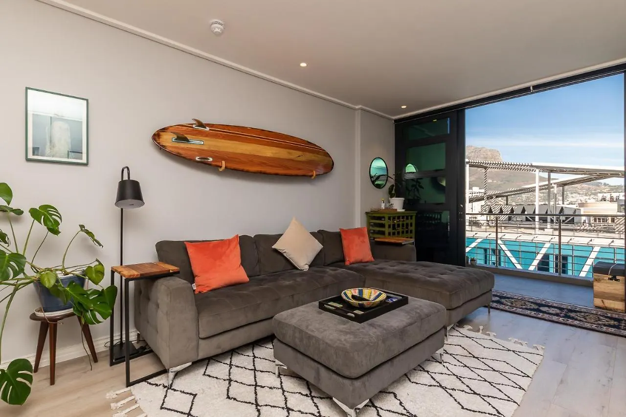 Modern Sanctuary In The Heart Of Cbd W Pool, Outdoor Gym Apartment Cape Town