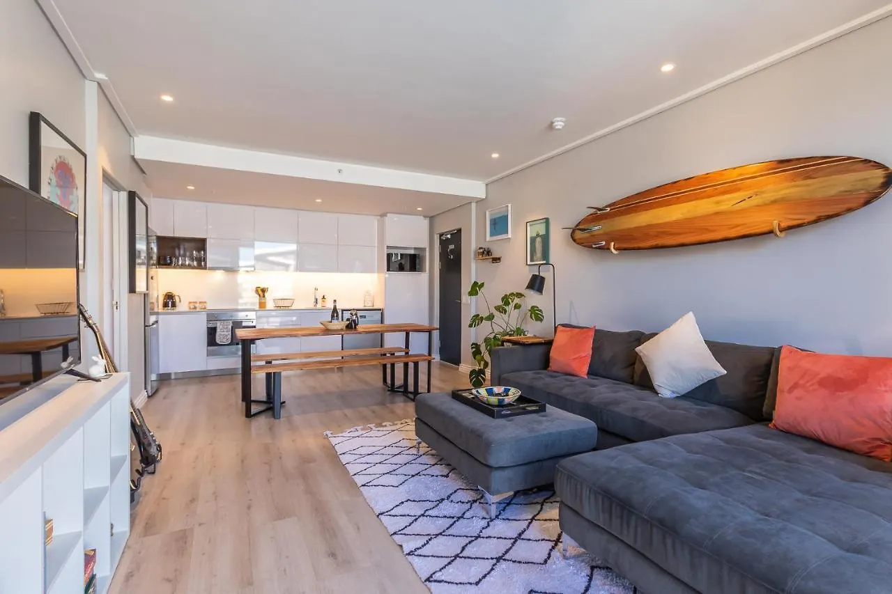 Modern Sanctuary In The Heart Of Cbd W Pool, Outdoor Gym Apartment Cape Town